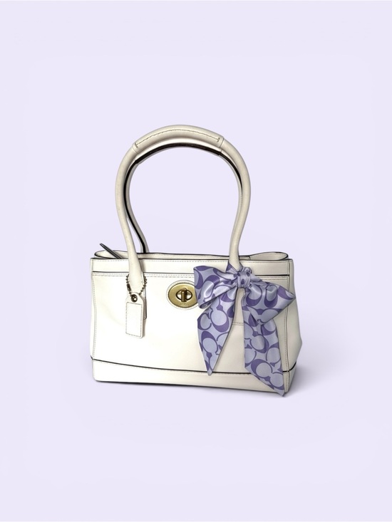 Coach Handbags - Coach White Leather Shoulder Bag with Lavender Bow